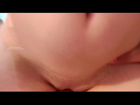 ❤️ منهنجي ڀيڻ جي ڪمري ۾ سمهڻ ۽ ائين ئي مون کي جاڳايو ❌ معياري فحش